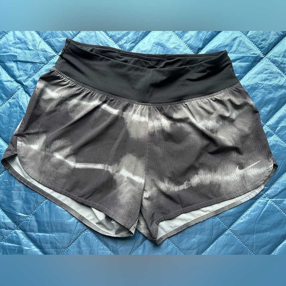 Nike Women's Black and Gray Athletic Shorts
